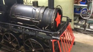 Мангал-паровозик из газовых баллонов.