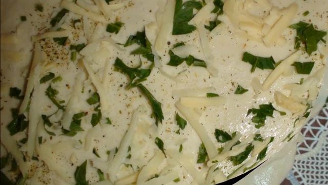 Лепешки с сыром и зеленью смотреть онлайн