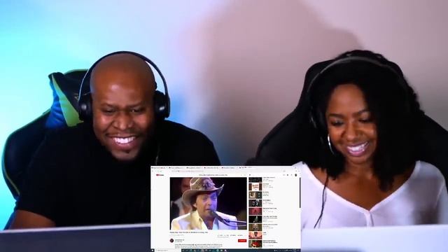 Couple React To Mickey Gilley- Don't The Girls All Get Prettier At Closing Time смотреть онлайн