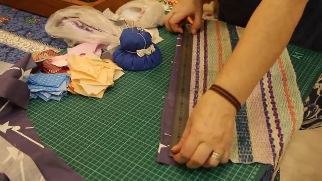 Прямоугольный коврик,шитый треугольниками. смотреть онлайн