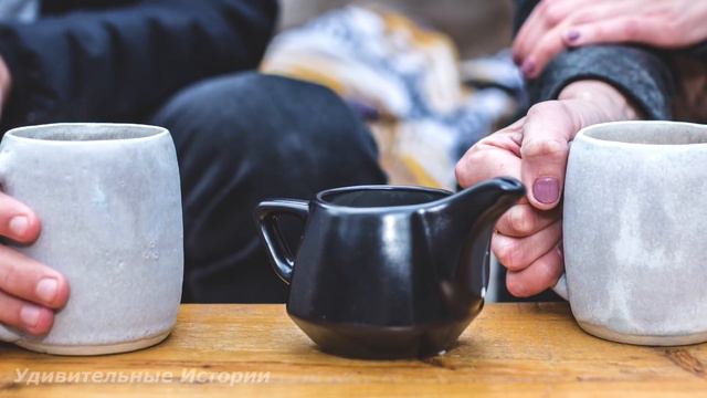 "Ты будешь моей" - произнёс бомж с ухмылкой, подсыпав снотворное беспомощной девушке... смотреть онлайн