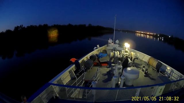 Отход т/х А. Суворов от станицы Романовской. смотреть онлайн