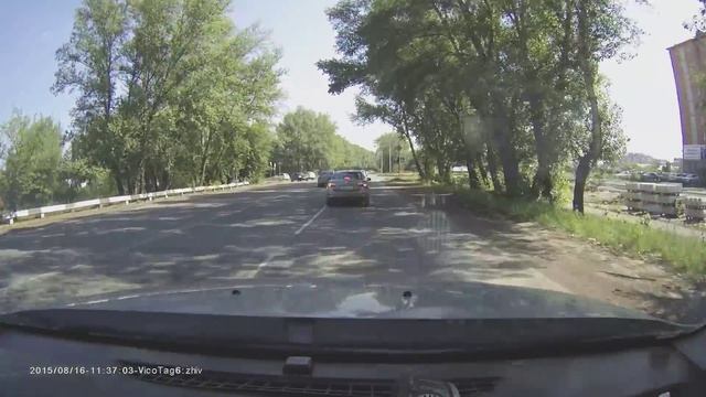 Абакан. ПДД. Очень странный маневр Поворот с правого ряда налево смотреть онлайн