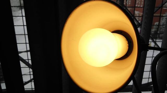 Compact Fluorescent Light Very Slow to Light Up смотреть онлайн