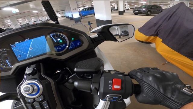 How does HILL START ASSIST work on 2018+ HONDA GOLDWING? смотреть онлайн