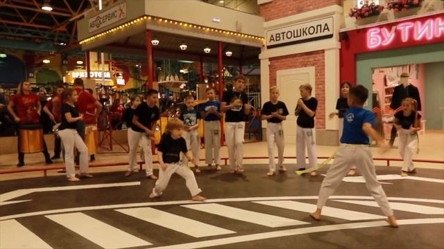 Выступление в Чадоград Batucada e Capoeira kids смотреть онлайн