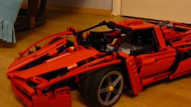 Lego Ferrari Enzo 8653 Motorized 01 смотреть онлайн