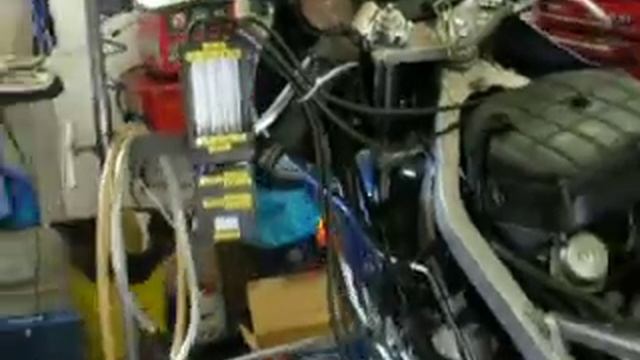 Synchroniseren Honda VFR 400 R NC 24 смотреть онлайн
