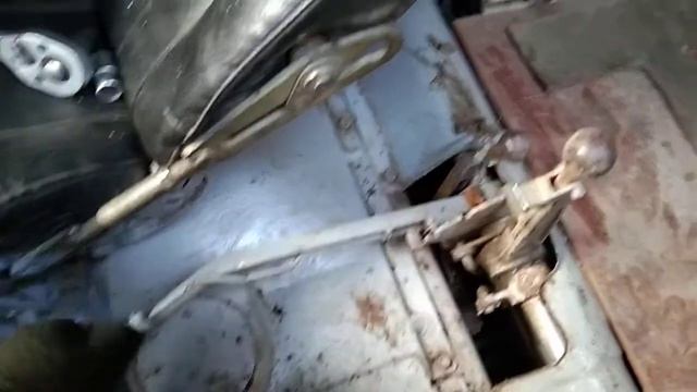 рычаги управления раздаточной коробки БТР 80-82а смотреть онлайн