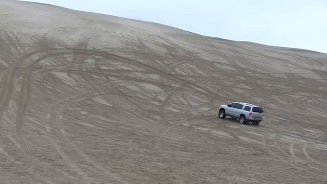 Armada Sand Dunes смотреть онлайн