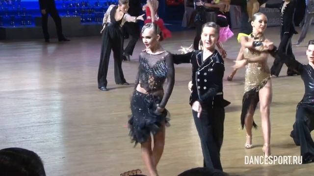 Захаров Максим - Демешина Ирина, 1/8 Rumba смотреть онлайн
