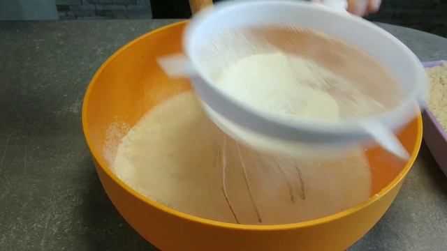 ПАСХАЛЬНЫЙ КУЛИЧ заварной С ЦУКАТАМИ, простой ПРОВЕРЕННЫЙ рецепт! / Easter Bread Recipe смотреть онлайн