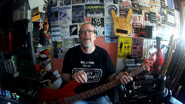 Me And My Bass - Ibanez DWB3 (Doug Wimbish Signature)