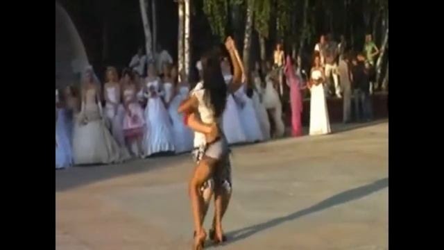 вот это девушка))моя мечта бачата смотреть онлайн