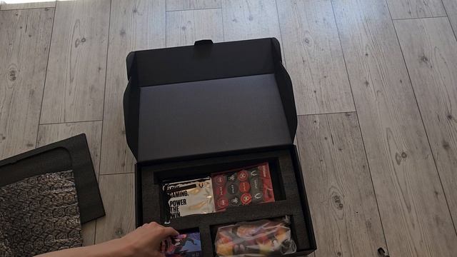Unboxing Zotac GeForce RTX 4070 AMP AIRO SPIDERMAN смотреть онлайн