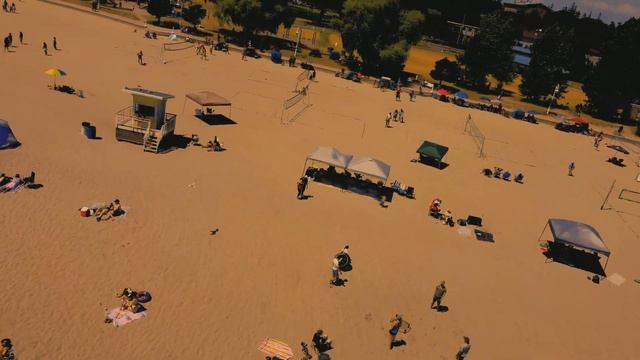 Beach Vibes with sound effects смотреть онлайн