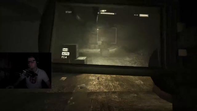 Пугаемся тут, страшная духота (Outlast) смотреть онлайн