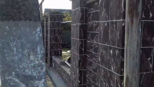 Отделка забора гибким камнем "НКМ" от Новоалександровской Каменной Мануфактуры. смотреть онлайн