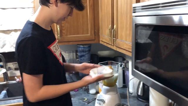Homemade Orange Julius (Cooking with Doom) смотреть онлайн