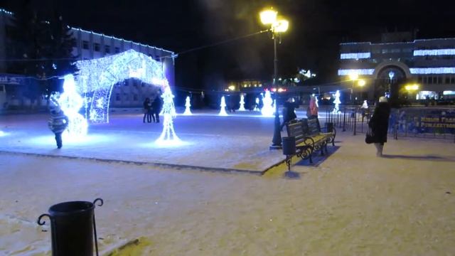 Сергиев Посад 03.01.2016. Центр елка!Собачья упряжка! смотреть онлайн