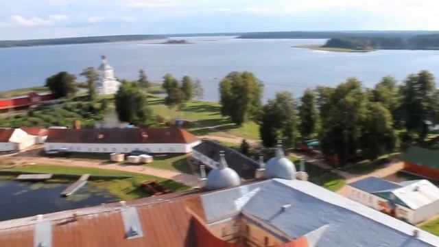 Селигер!Вид на селигер из колокольни Ниловой Пустыни смотреть онлайн