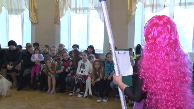 НОВОГОДНИЙ УТРЕННИК В ДОМЕ КУЛЬТУРЫ Докучаевск смотреть онлайн