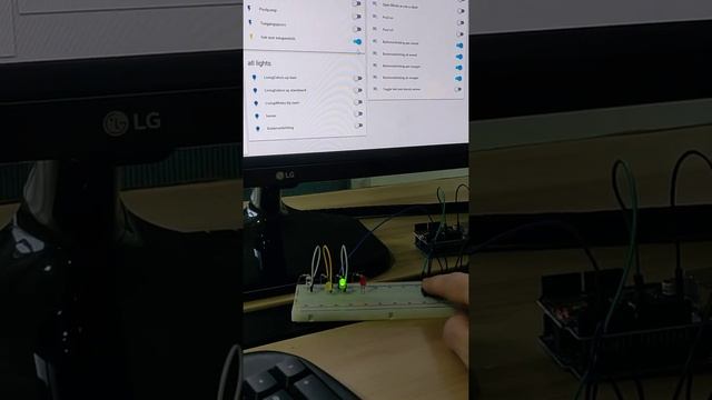 Arduino Uno With ethernet shield 4 button MQTT смотреть онлайн
