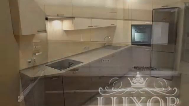 Кухни шпон дуба от производителя на заказ Видео слайдер портфолио фабрика LUXOR кухни в Москве смотреть онлайн
