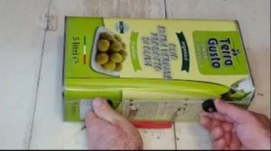 Полезная самоделка из канистры из-под оливкового масла