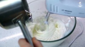 Рецепт белкового крема на сухом белке для цветов ручным миксером. Белково заварной крем на альбумин