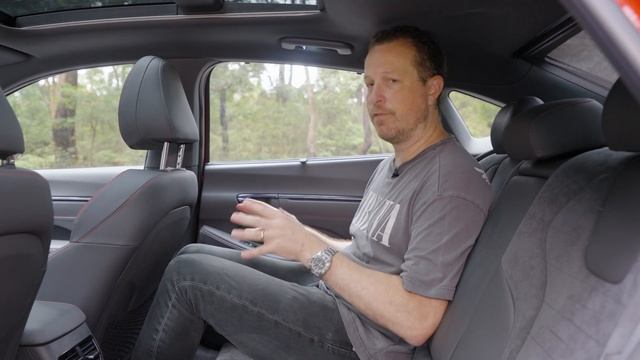 Stunning Mid-Size Sedan | 2024 Hyundai Sonata N Line Review смотреть онлайн