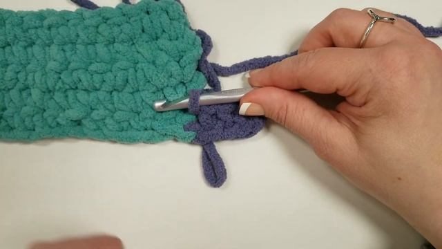 How to Add Crochet Rows to the Side of a Too Narrow Piece смотреть онлайн