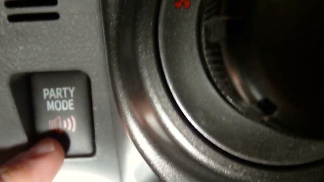 Party Mode Toyota 4Runner смотреть онлайн