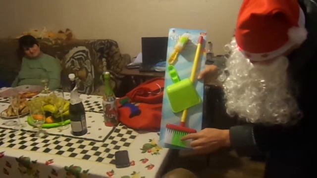 Пришел Дед Мороз. смотреть онлайн