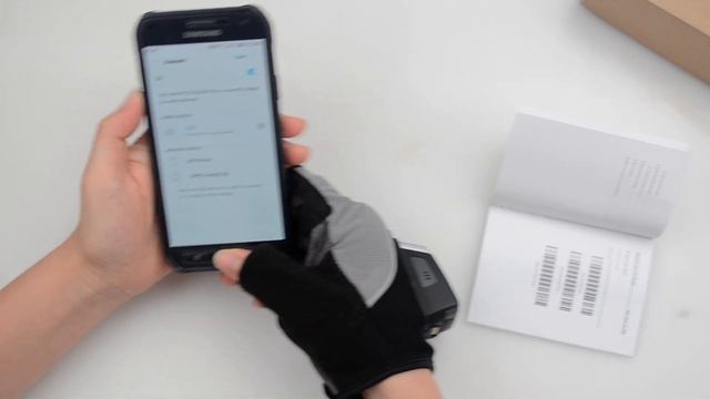 Bluetooth 2D Glove Scanner work with Samsung mobilephone смотреть онлайн