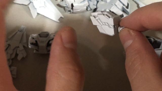 [SD] Gundam Unicorn Banshee “Project Plasma” pt.2 : Base coat and proper spray paint etiquette. смотреть онлайн
