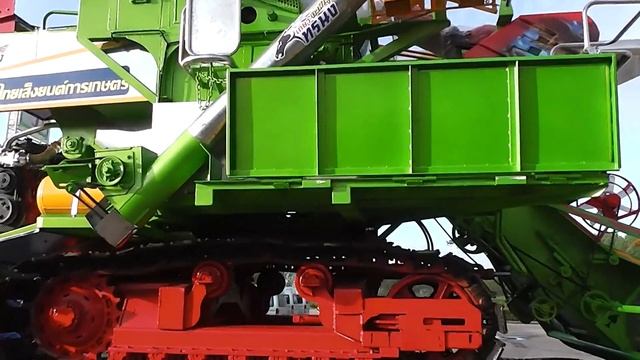 Комбайн смотреть онлайн