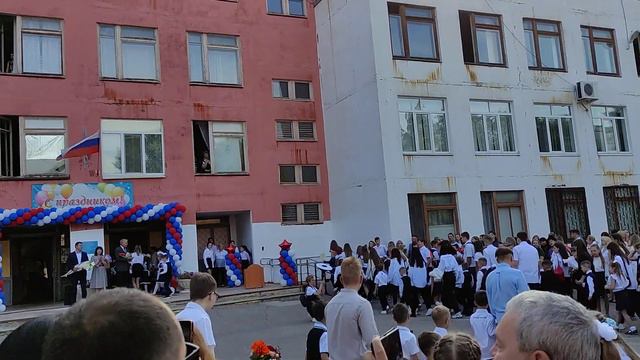 1 сентября, 2022, Карина пошла в 3 класс!! смотреть онлайн