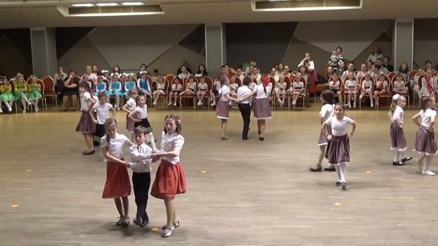 10. Фестиваль "Танцы в кругу-2017" - польский танец "Тройяк" смотреть онлайн