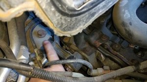 Замена верхних опор двигателя Opel Vivaro, Renault Traffic 2.0 d