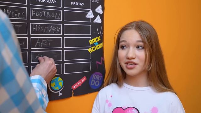 Kamil születésnapja a Campuson 🎉 KI MEGY A BULIBA? | KiKiDo Campus Hungarian смотреть онлайн