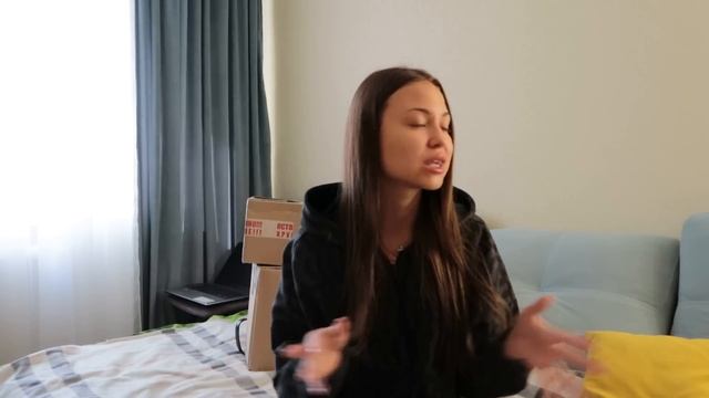ШОПИНГ С МАМОЙ?ПОКУПАЮ ПОДАРОК ПАРНЮ?ЧТО В МОЕЙ НОВОЙ СУМКЕ? ОДЕЖДА НА ОСЕНЬ?МОИ ПОКУПКИ?️ВЛОГ смотреть онлайн