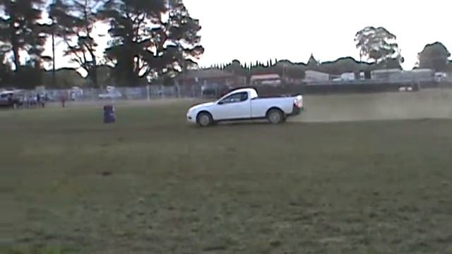 13 BT17UR FORD FALCON UTE BARREL RACING AT OBERON UTE SHOW 20 2 2016 смотреть онлайн