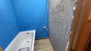 БЮДЖЕТНЫЙ РЕМОНТ В ВАННОЙ част2 #ваннаподклч