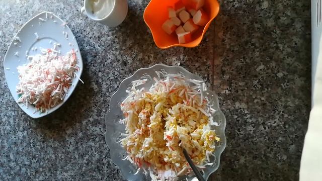 Закуска из крабовых палочек рафаэлло. Все гости будут в шоке как это ВКУСНО! смотреть онлайн