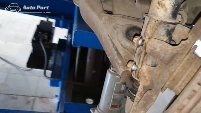 Замена шаровой опоры Мерседес Спринтер.Короткий видео-гайд. смотреть онлайн