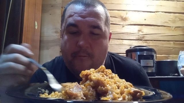 Обжор - рисовая каша с щековиной и овощами смотреть онлайн