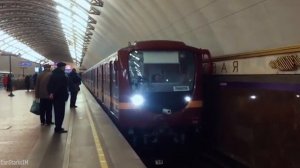 Что забыл спецсостав в метро?