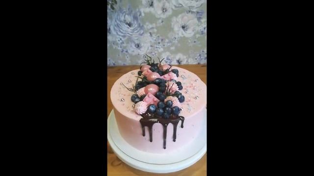 КОНДИТЕРСКИЙ ВЛОГ Немного тортов и капкейки смотреть онлайн