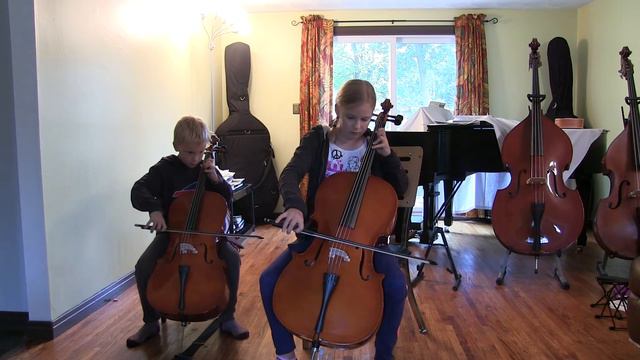 Suzuki Cello Book 2, Minuet No.1 by J.S.Bach, Vytas and Ieva Stalyga (age 7 and 9) смотреть онлайн
